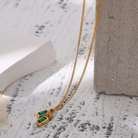 New Emerald Green Gemstone 18K Gold Plated Necklace - Picture 9 of 16